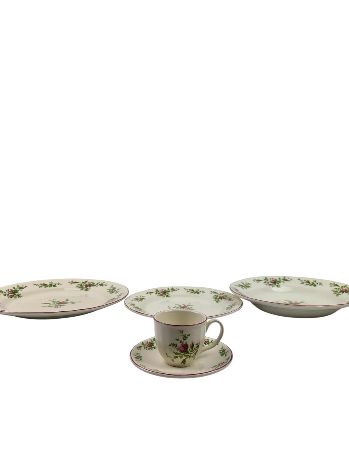 Servizio di Piatti 12 Posti in Ceramica con Rose – Blanc MariClo’