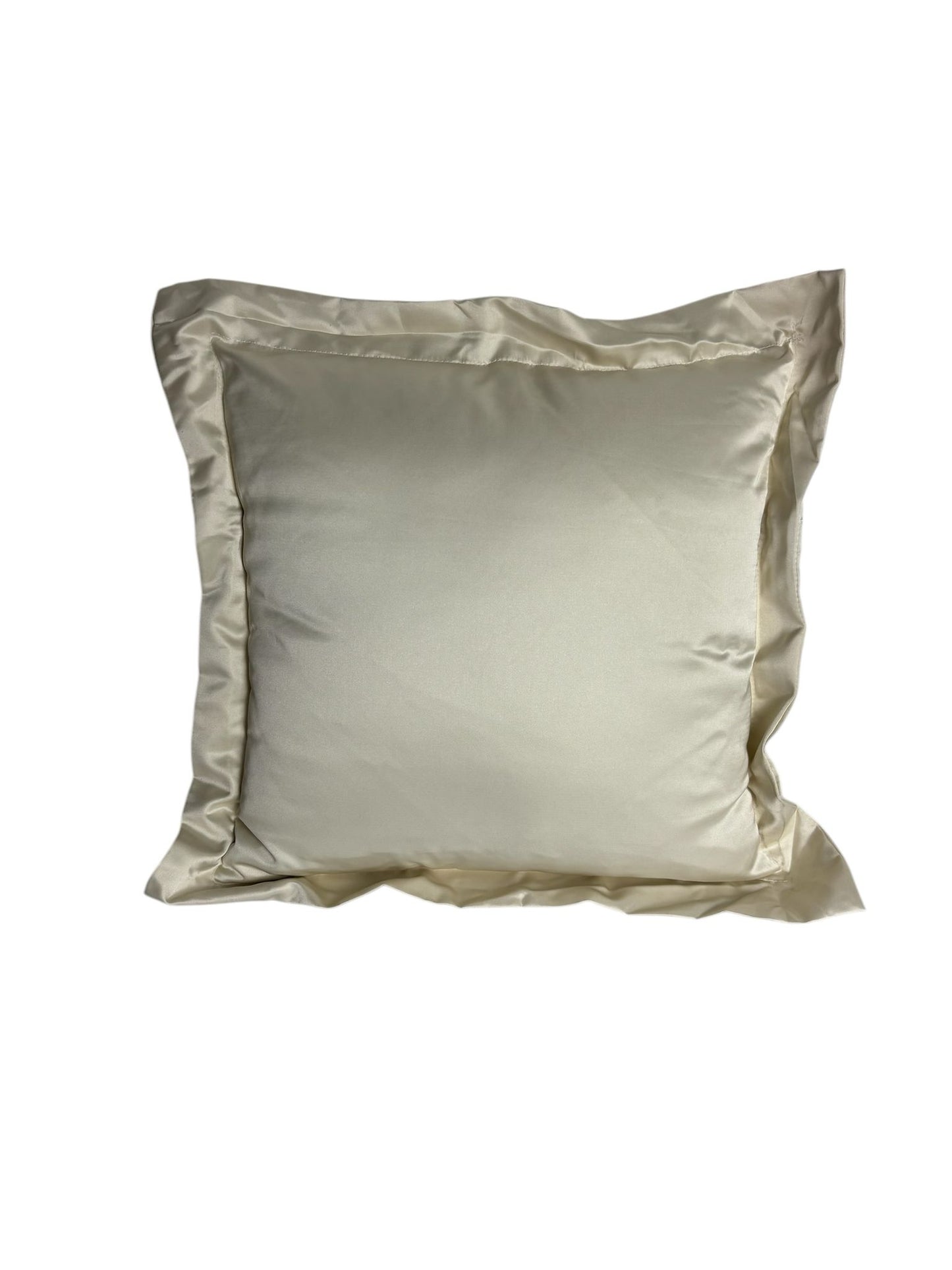 Cuscino Elegante in Raso Satin Ghiaccio con Volant 40x40 cm – Blanc Mariclò