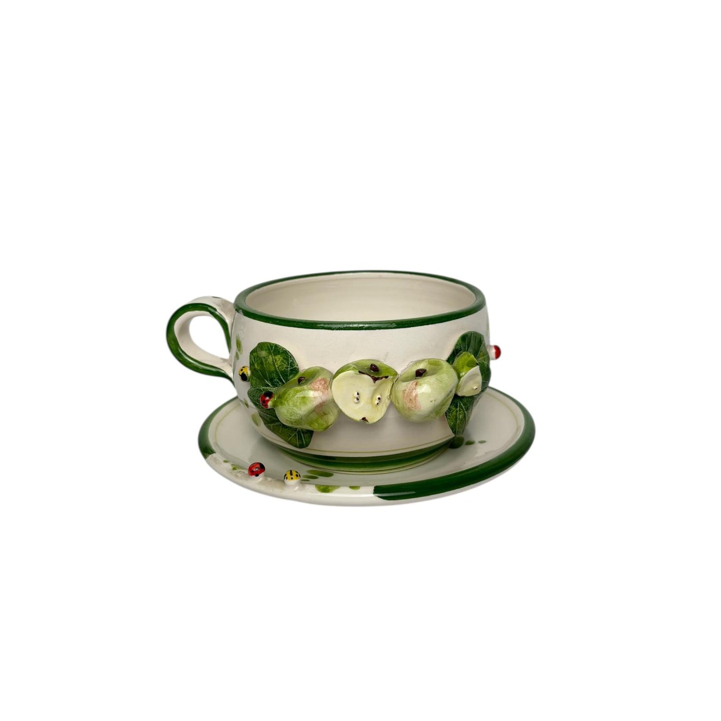Tazza da Colazione con Piattino e Mele Verdi in Rilievo – Fatta a Mano