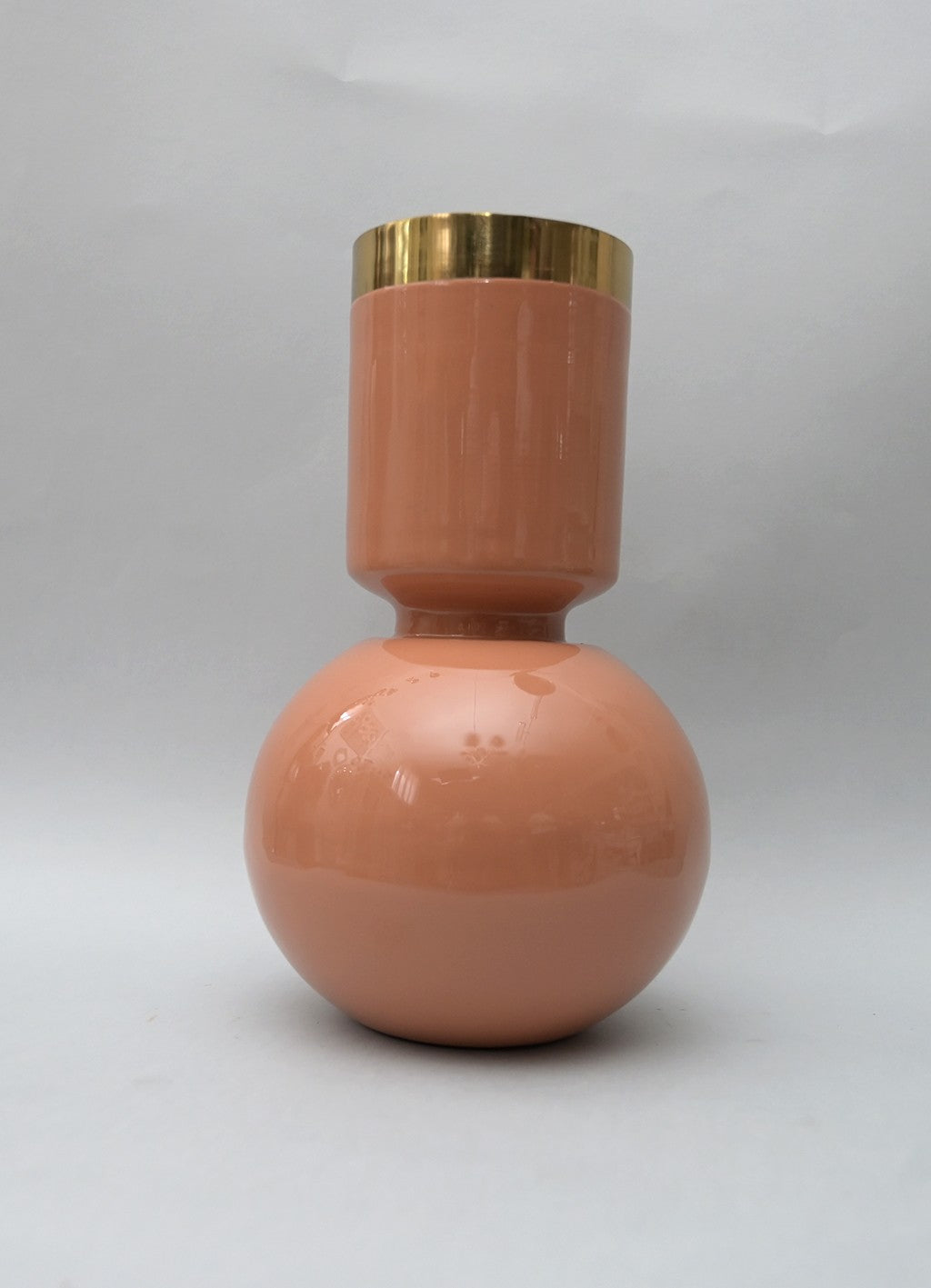 Vaso in Metallo Rosa con Filo Oro