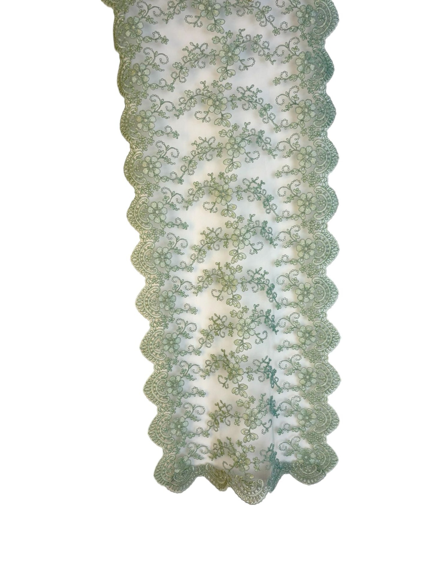 Runner in Pizzo Impero Laminato Verde Salvia 93x40 cm - Fiori di Lena