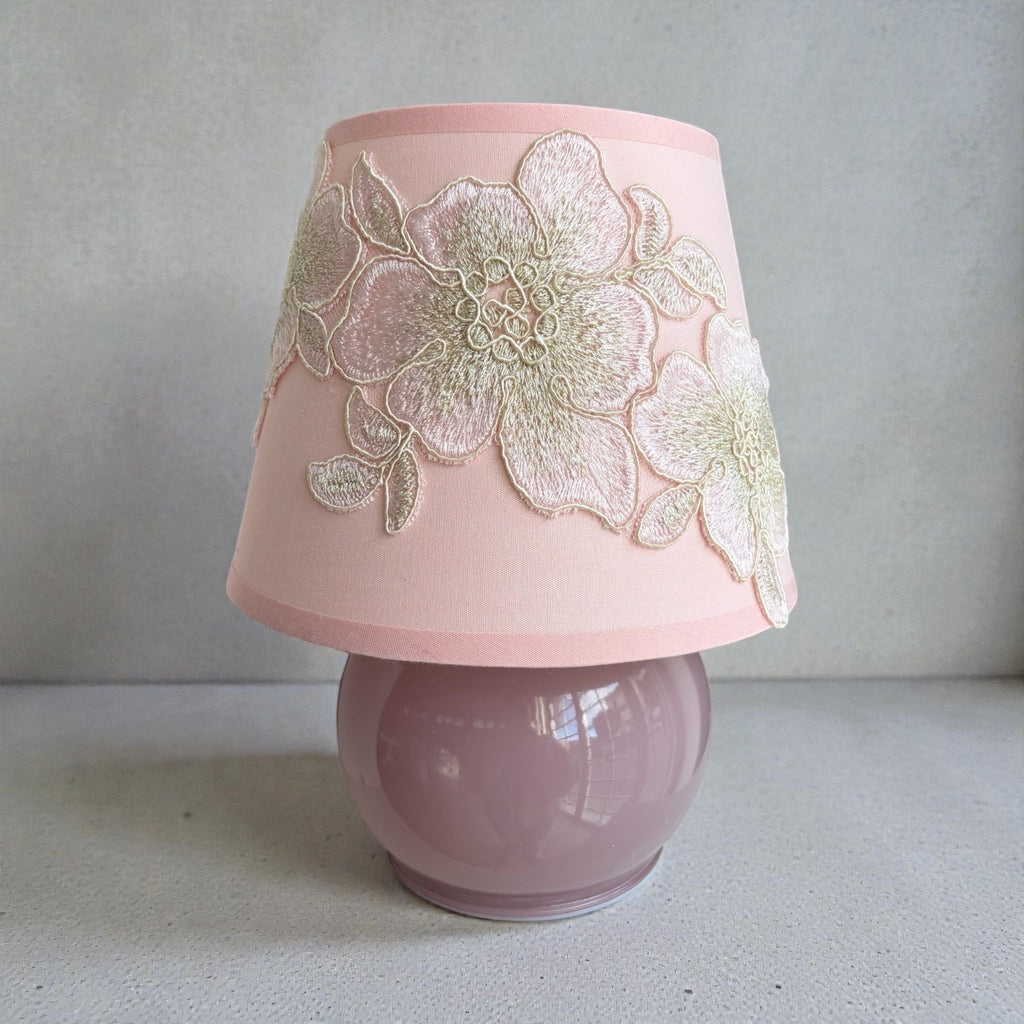 Lampada Elegante con Ricamo Floreale 20 h cm - Fiori di Lena