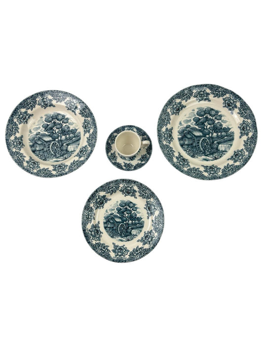 Servizio di Piatti in Ceramica 12 posti "Vintage" con Paesaggi Blu