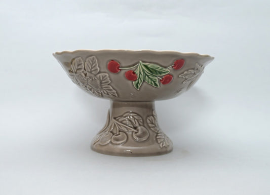 Alzata Portafrutta in Ceramica con Decori a Rilievo