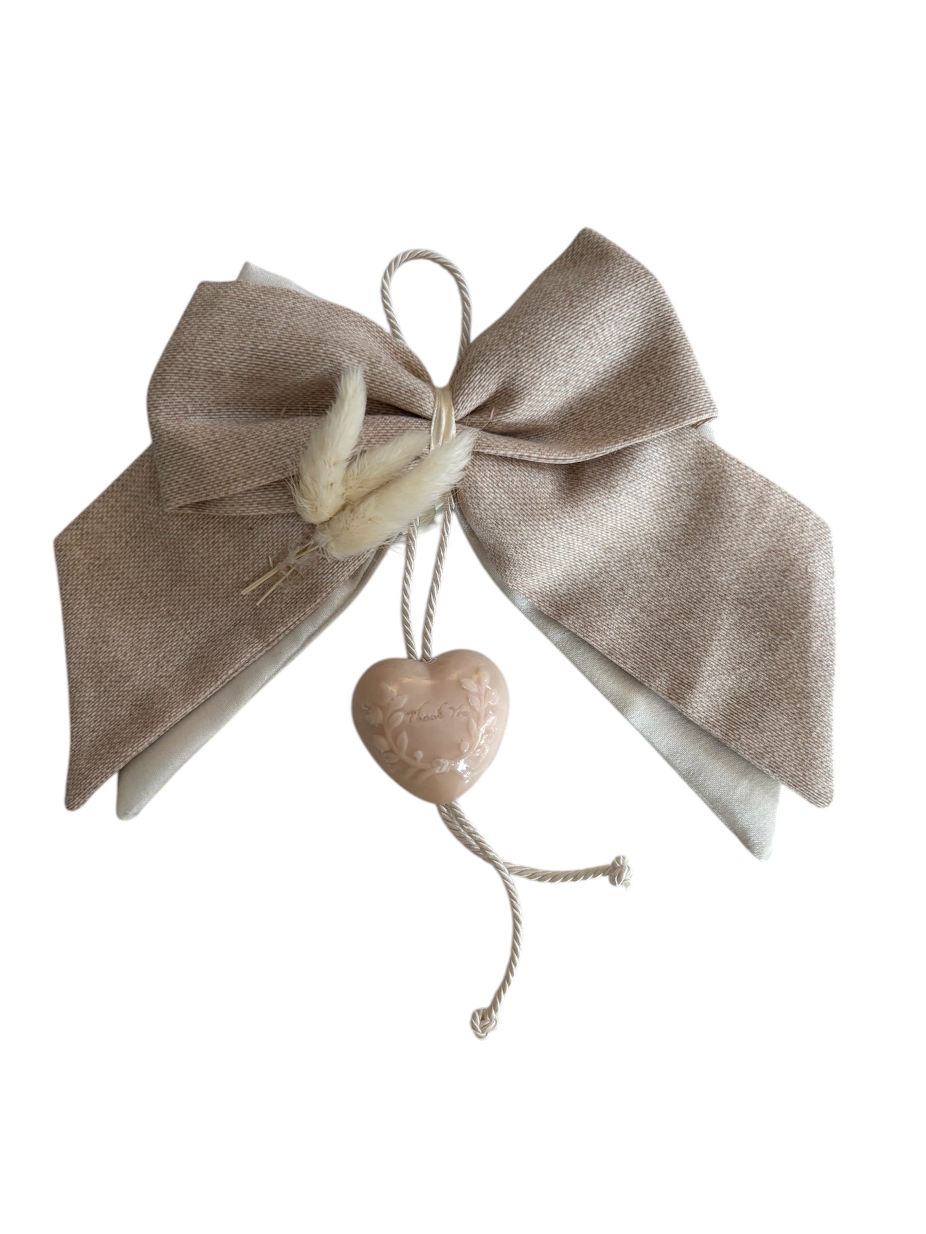 Fiocco Elegante in Shantung Panna con Pampas Naturale e Saponetta