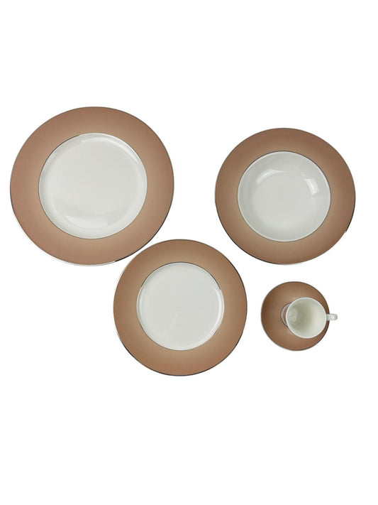 Servizio di Piatti Porcellana Bone China 12 posti "Domitilla" Rosa - Le Perle
