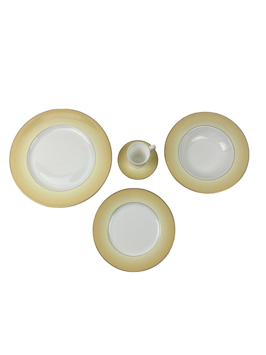 Servizio di Piatti Porcellana Bone China 12 posti "Domitilla" Giallo - Le Perle