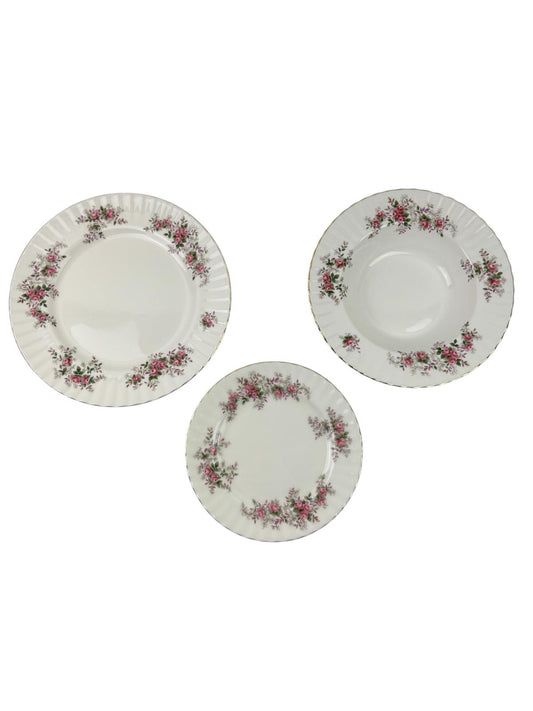 Servizio di Piatti in Porcellana Bone China 12 posti  "Lavender Rose" – Royal Albert