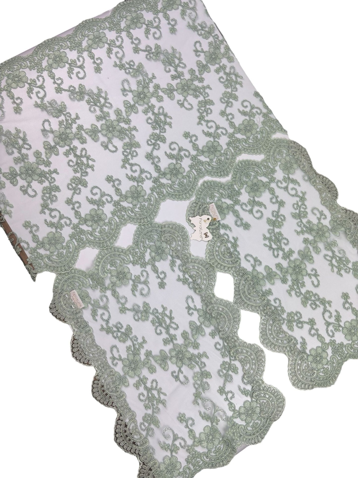 Tris di Centri in Pizzo Impero Laminato Verde – Fiori di Lena