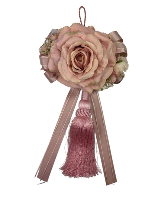 Nappa Rosa con Fiore Centrale e Dettagli Pendenti 30 cm - Fiori di Lena