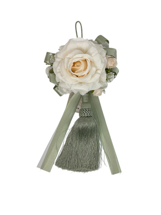 Nappa Decorativa con Rosa Bianca e Nastri Pendenti Salvia 32 cm - Fiori di Lena
