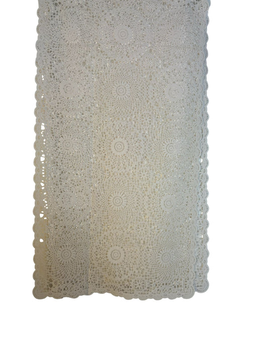 Runner Plastificato con Decorazioni Traforate 40x156 cm - Coccole di Casa