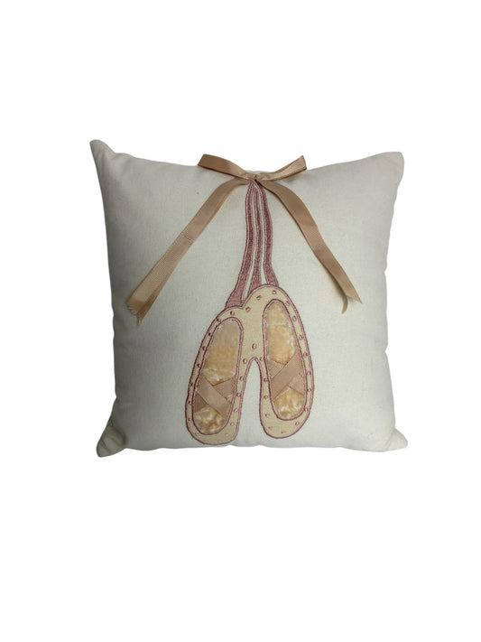 Cuscino in Cotone con Ricamo Scarpe da Ballerina 28x28 cm - Blanc Mariclo