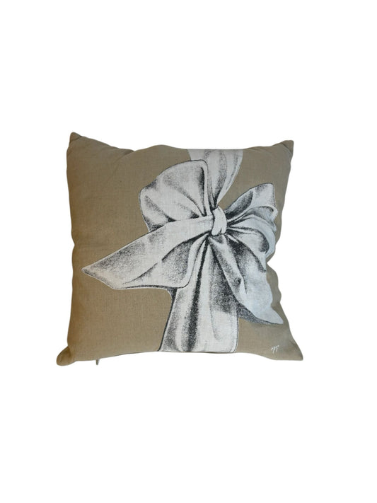 Cuscino Decorativo con Fiocco Bianco in Stile Shabby 40x40 cm - Mathilde M