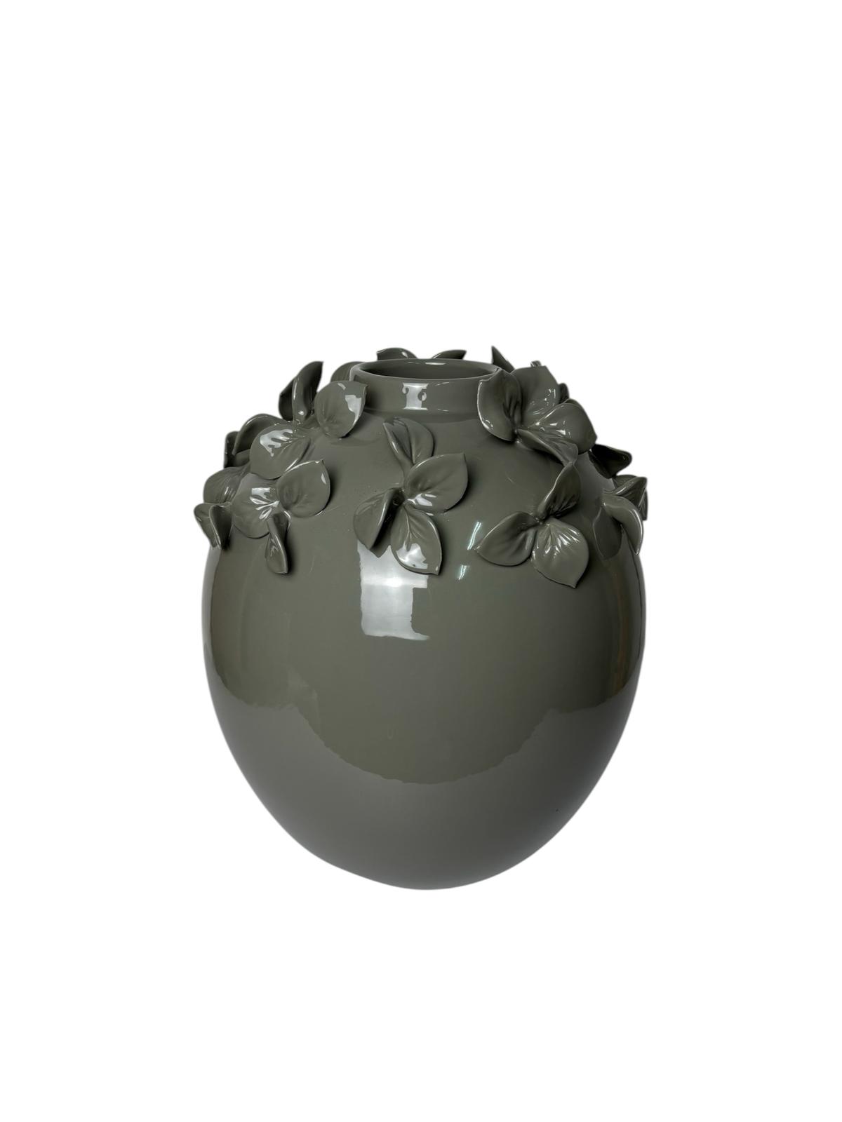 Vaso in Ceramica di Capodimonte con Foglie in Rilievo – Dea Capodimonte