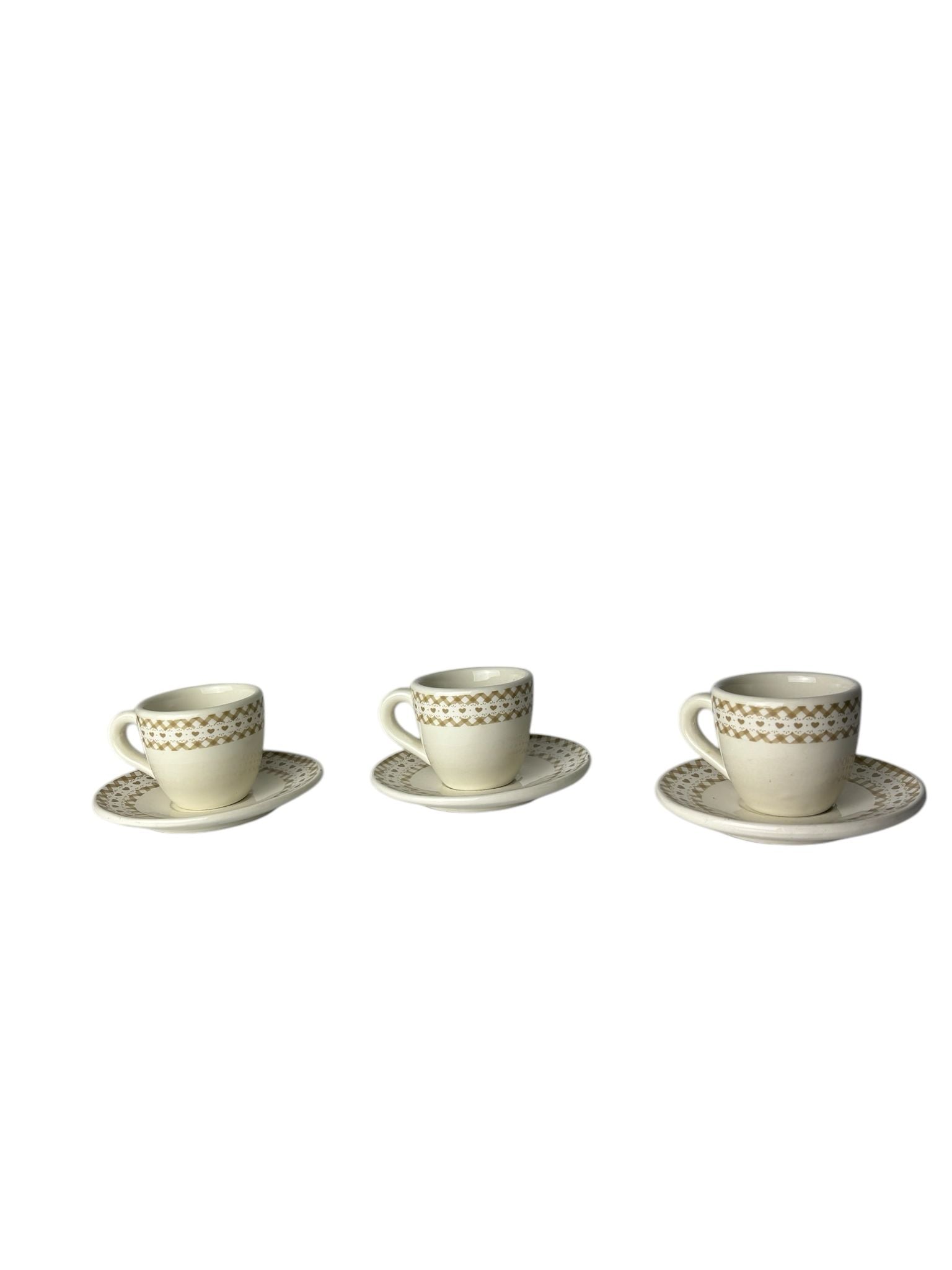 Set di 6 Tazzine da Caffè con Piattini in Porcellana Avorio con Cuoricini - Coccole di Casa