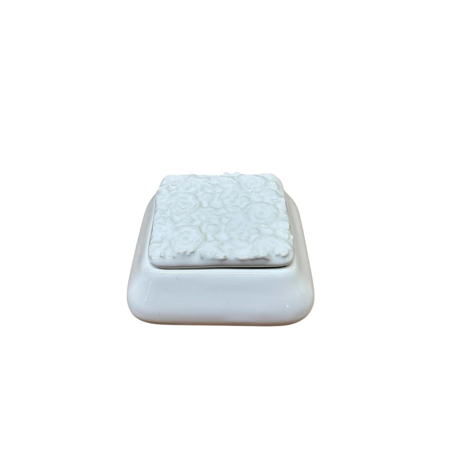 Scatolina Quadrata in Ceramica Bianca 9x9 cm – Dea Capodimonte