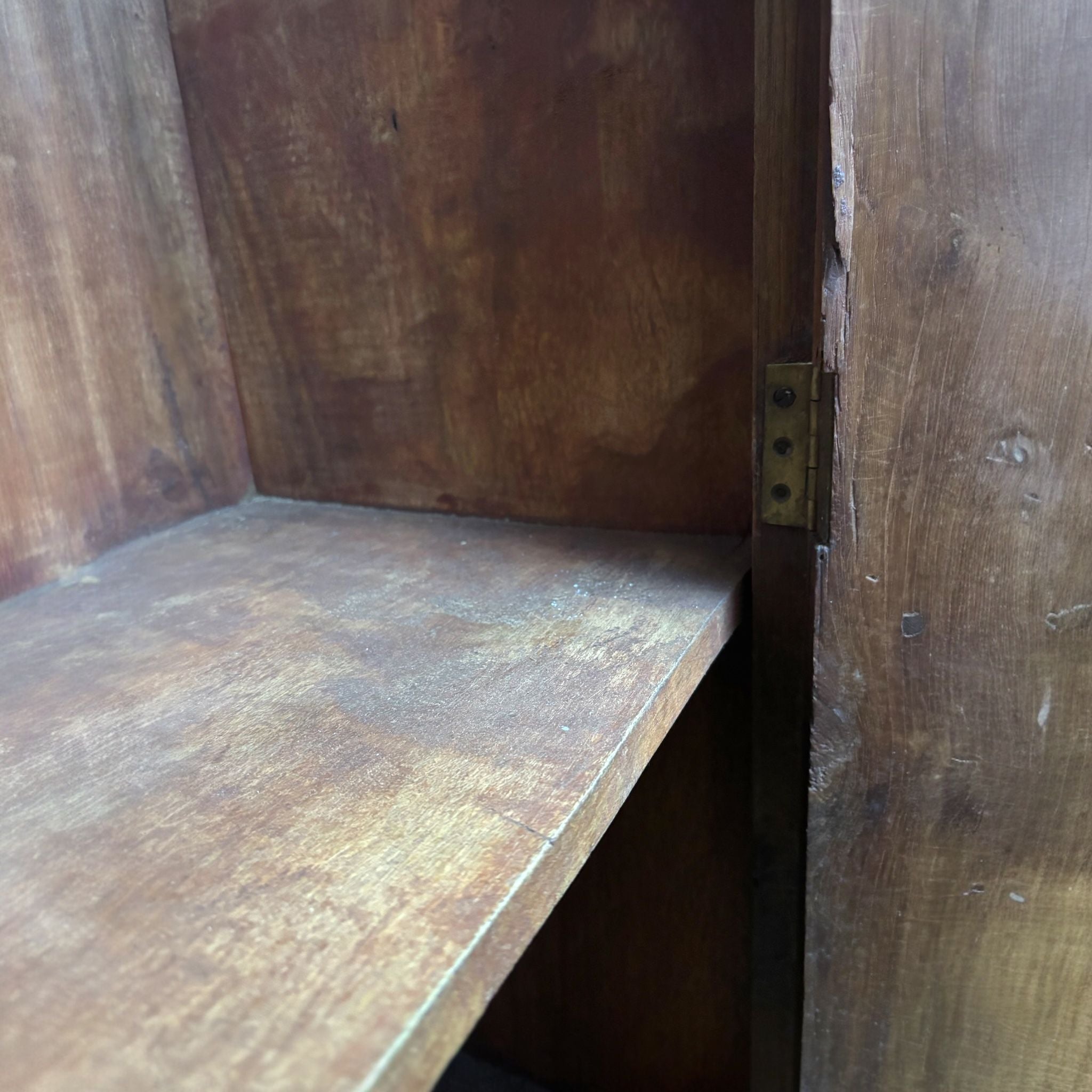 Credenza in Legno Sheesham con Ante in Vetro Decorate a Mano