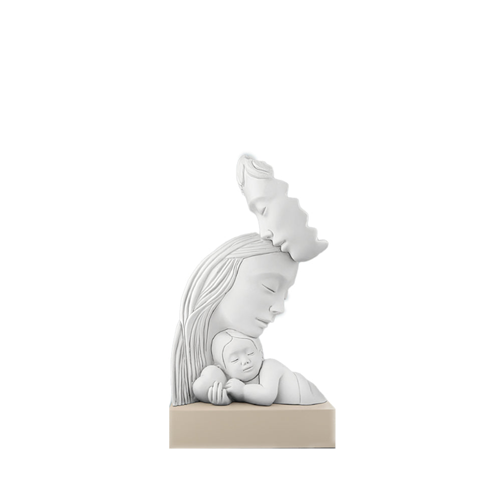 Scultura "Abbraccio di Famiglia" in Marmorino Bianco – Bongelli Preziosi