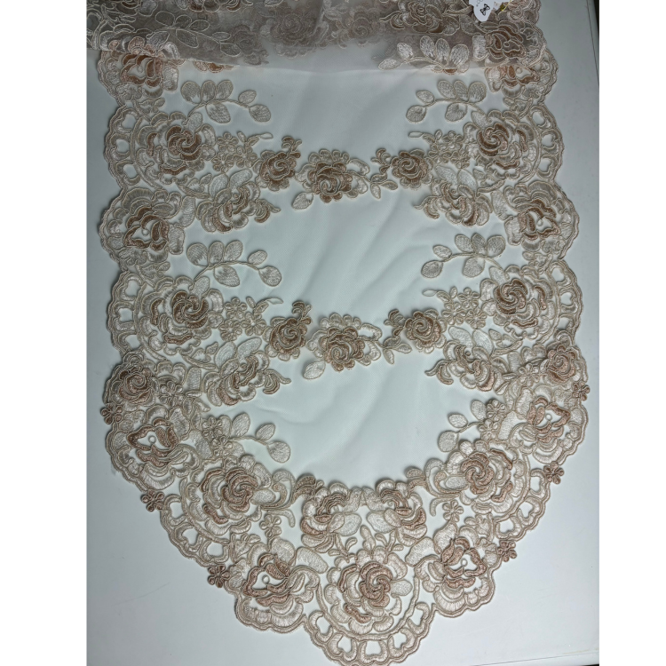 Runner in Organza e Pizzo con Rose Ricamate 45x170 cm - Fiori Di Lena