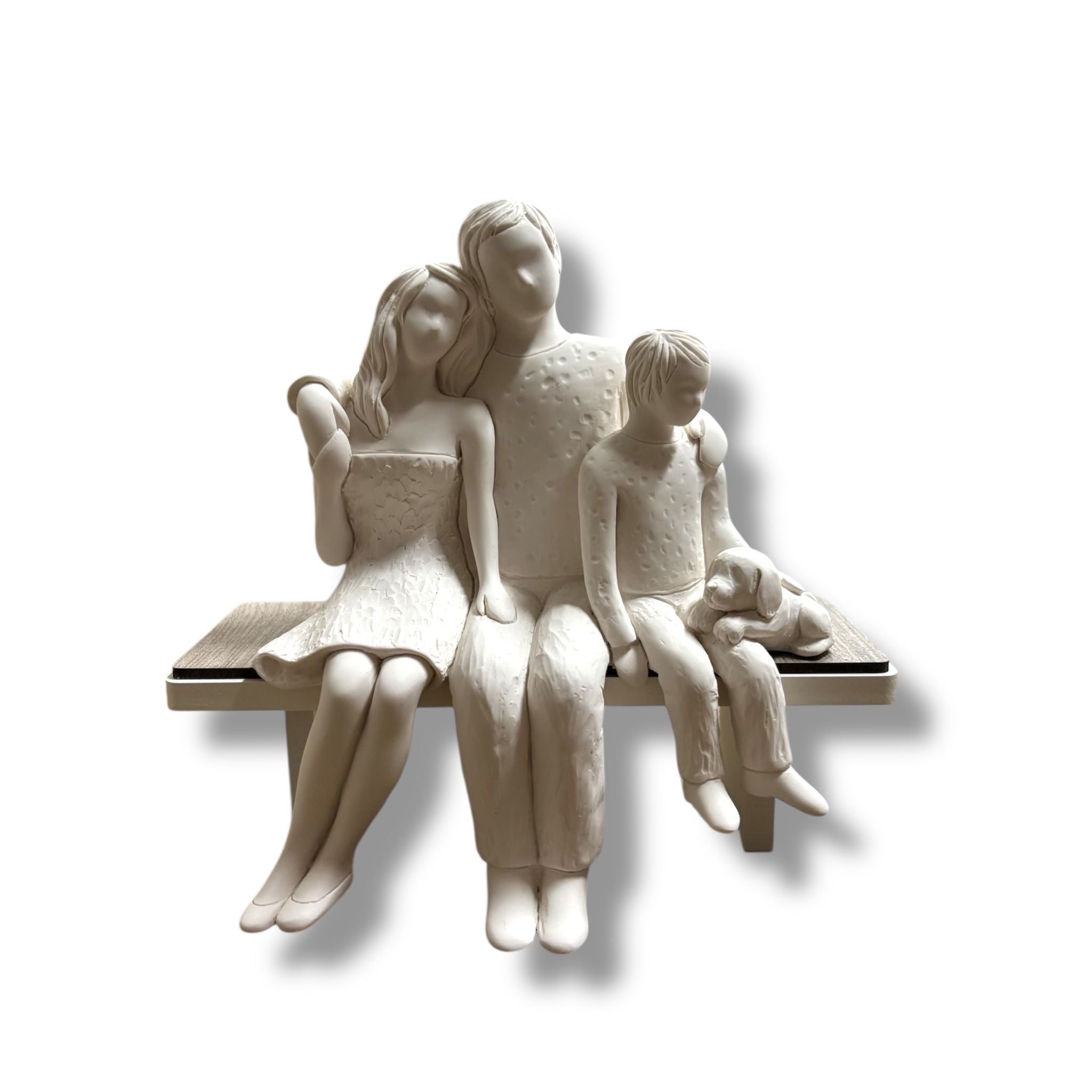 Famiglia su Panchina con Cagnolino in Marmolino Decorativo 20x20 cm - Bongelli Preziosi