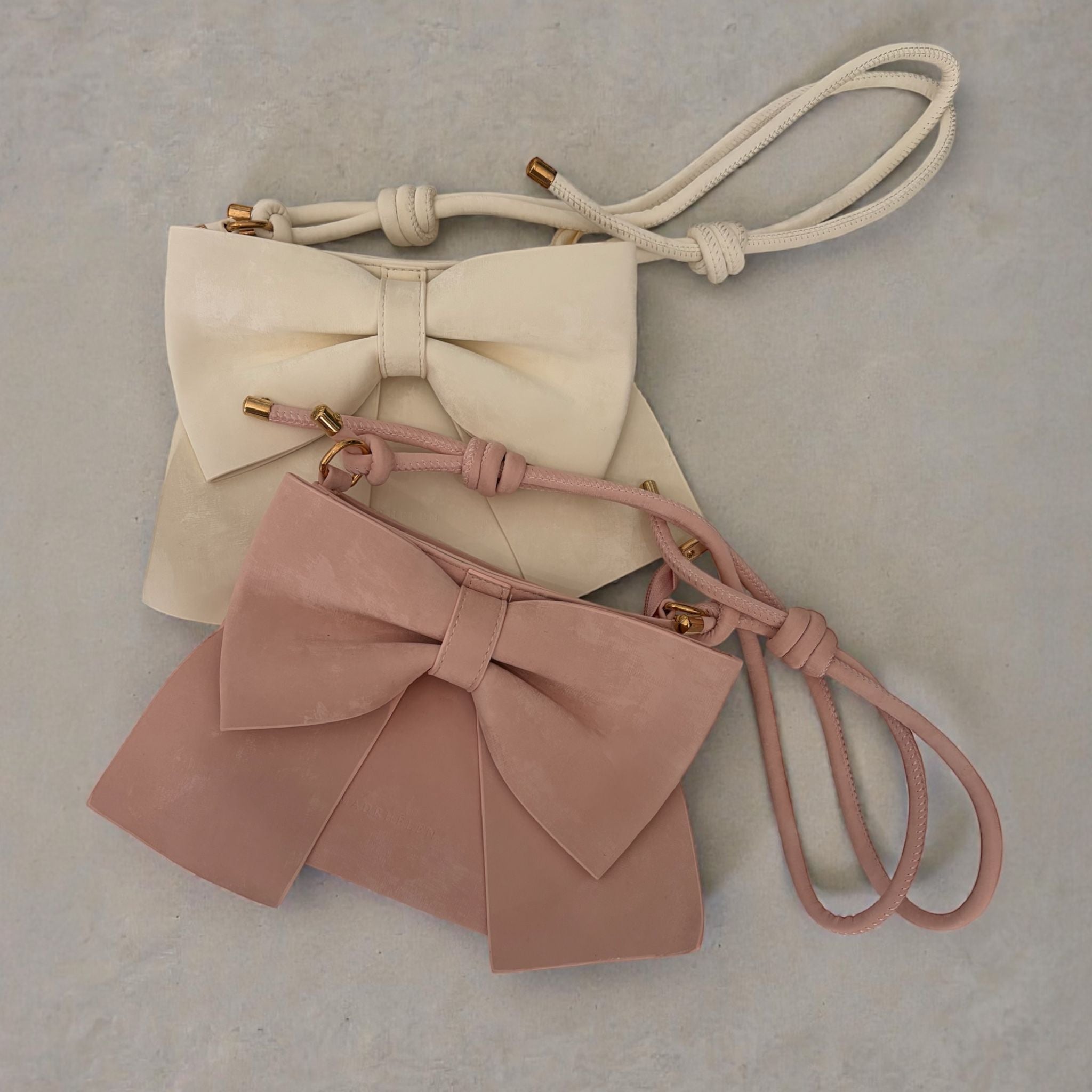 Borsetta in Effetto Scamosciato con Fiocco 20x16 cm - Madrhelen