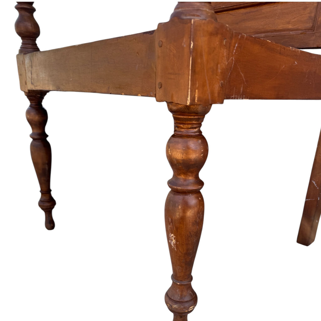 Sedia Elegante con Schienale Decorato a Mano - Artigianale
