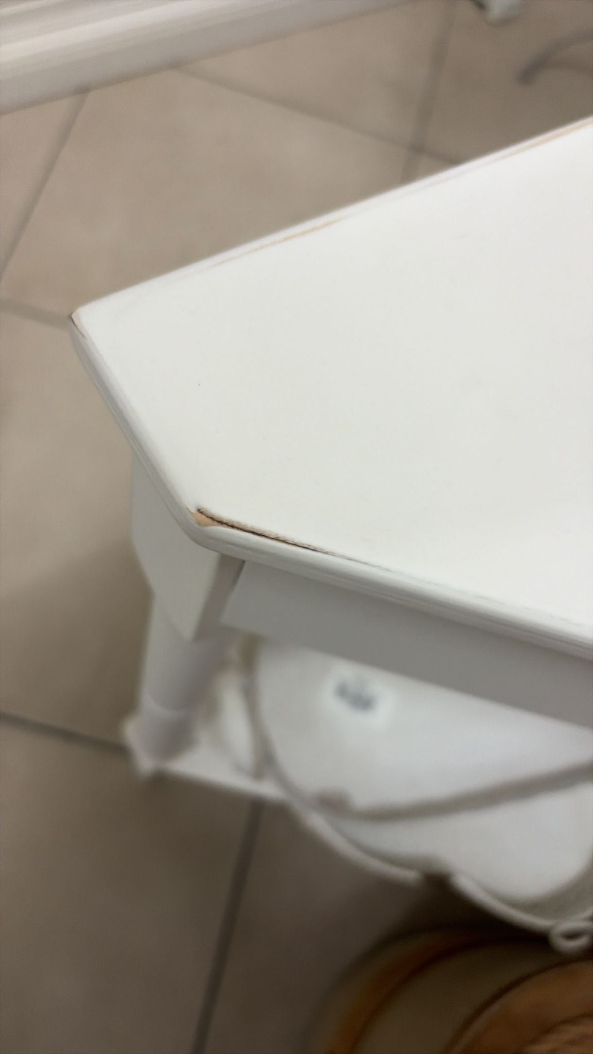 Angoliera in Legno Bianco Shabby Chic - L'Arte di Nacchi