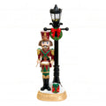Schiaccianoci con Lanterna LED in Resina 46 h cm - Goodwill