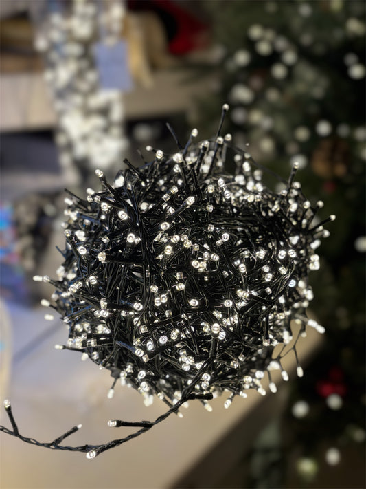 Catena Luminosa 1000 LED per Interni ed Esterni - 33 Metri, 8 Giochi di Luce