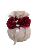 Pouf Natalizio in Velluto Beige con Rose Rosse