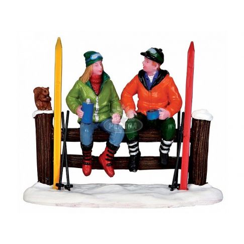 Statuina "Sciatori che si Riposano con Caffè Caldo" 9.6 cm - Lemax
